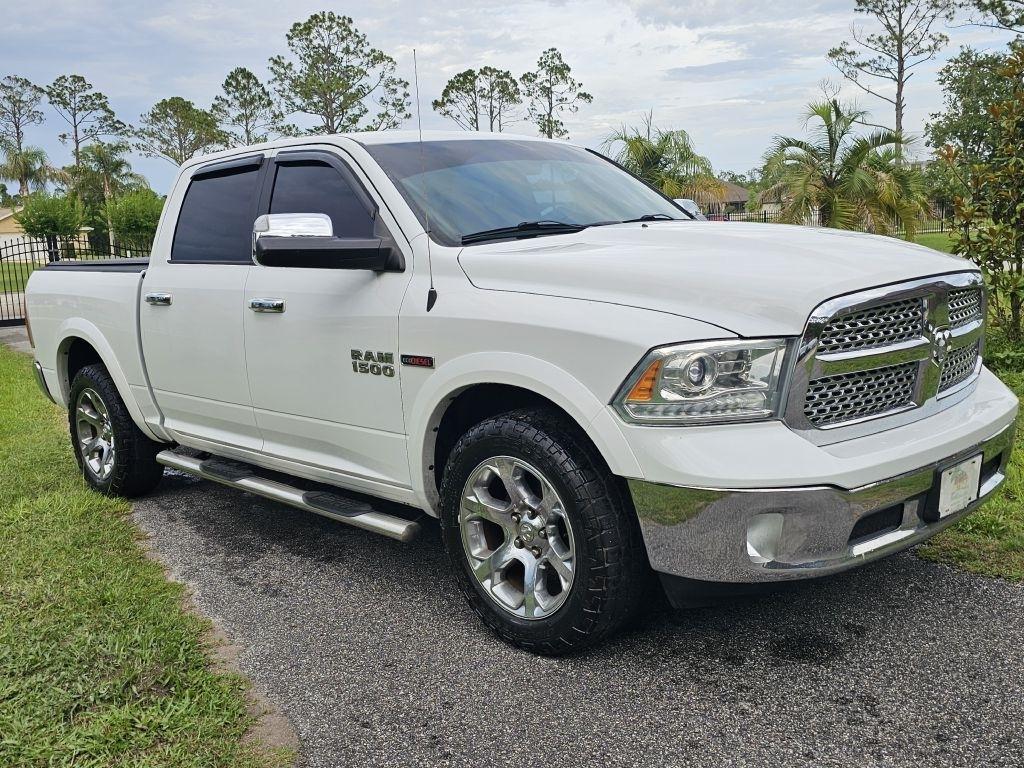 RAM 1500 Laramie Crew Cab SWB 4WD 2016