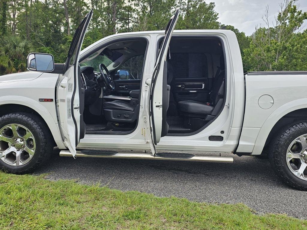 RAM 1500 Laramie Crew Cab SWB 4WD 2016