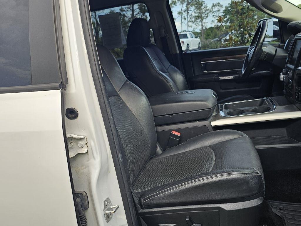 RAM 1500 Laramie Crew Cab SWB 4WD 2016