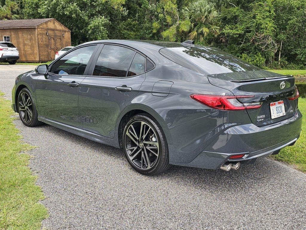 Toyota Camry Hybrid XSE 2026