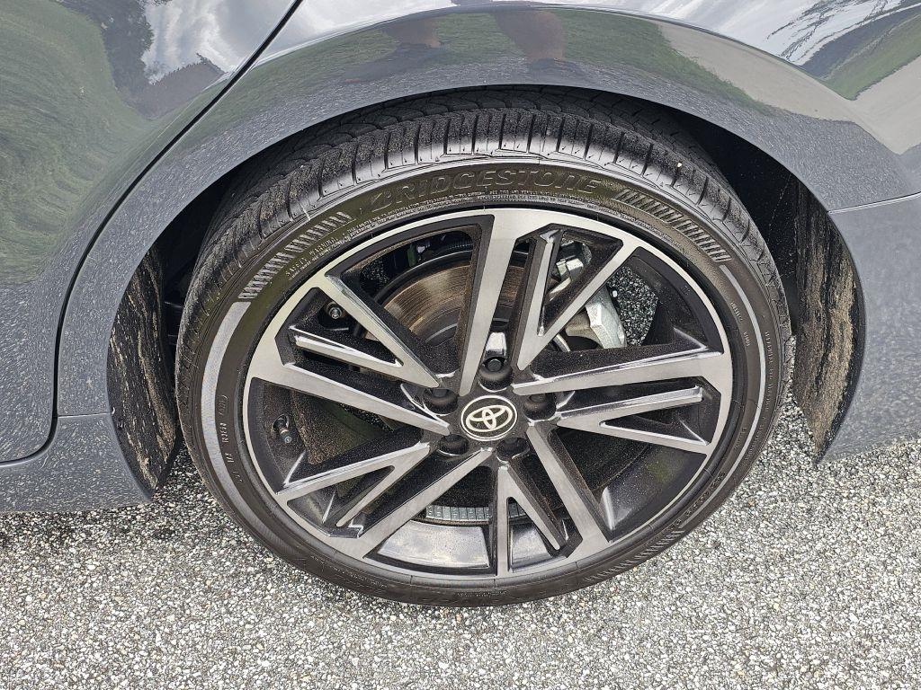 Toyota Camry Hybrid XSE 2026