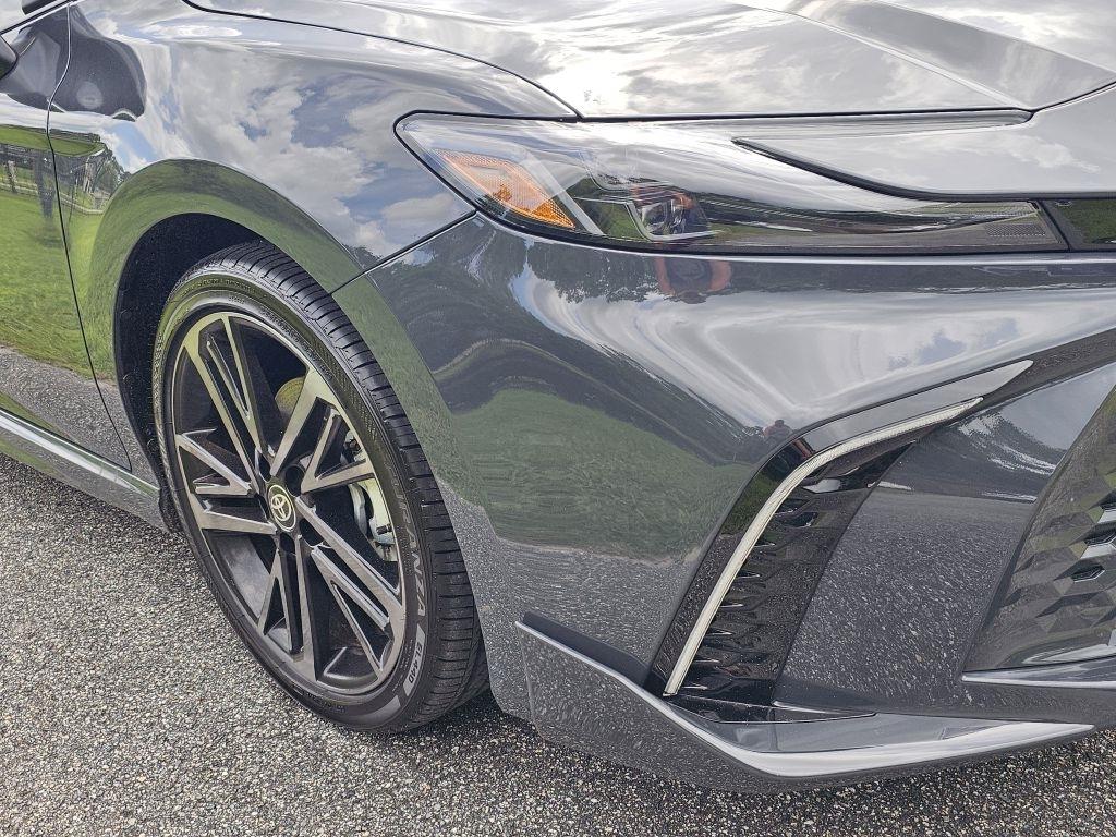 Toyota Camry Hybrid XSE 2026