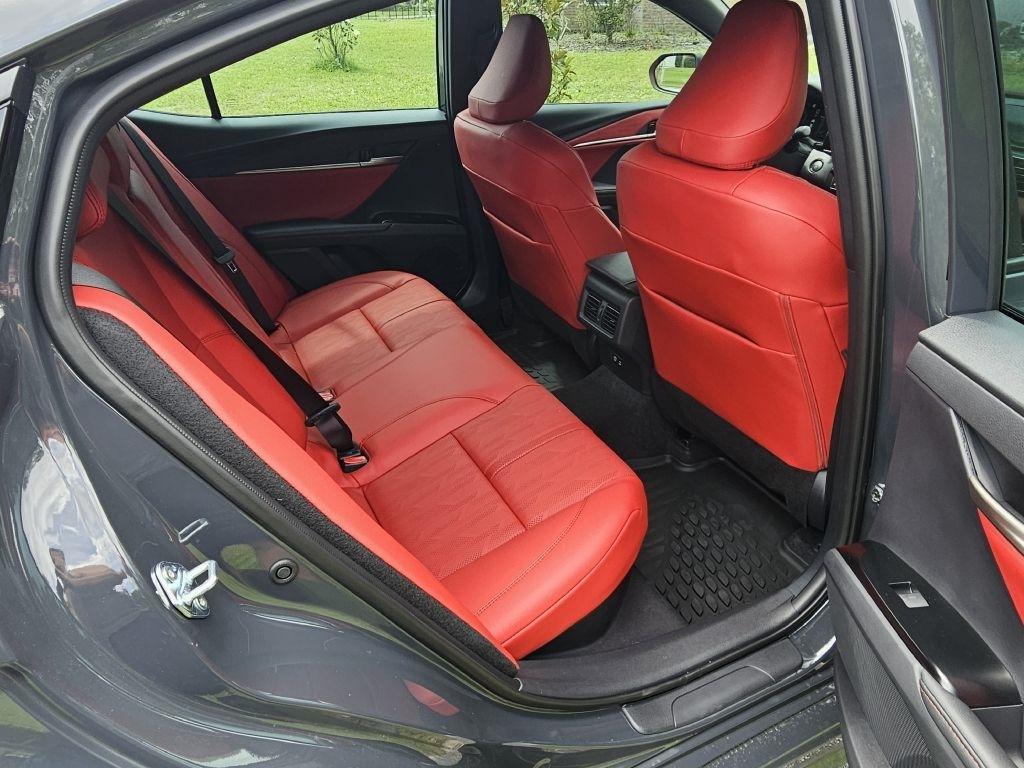 Toyota Camry Hybrid XSE 2026