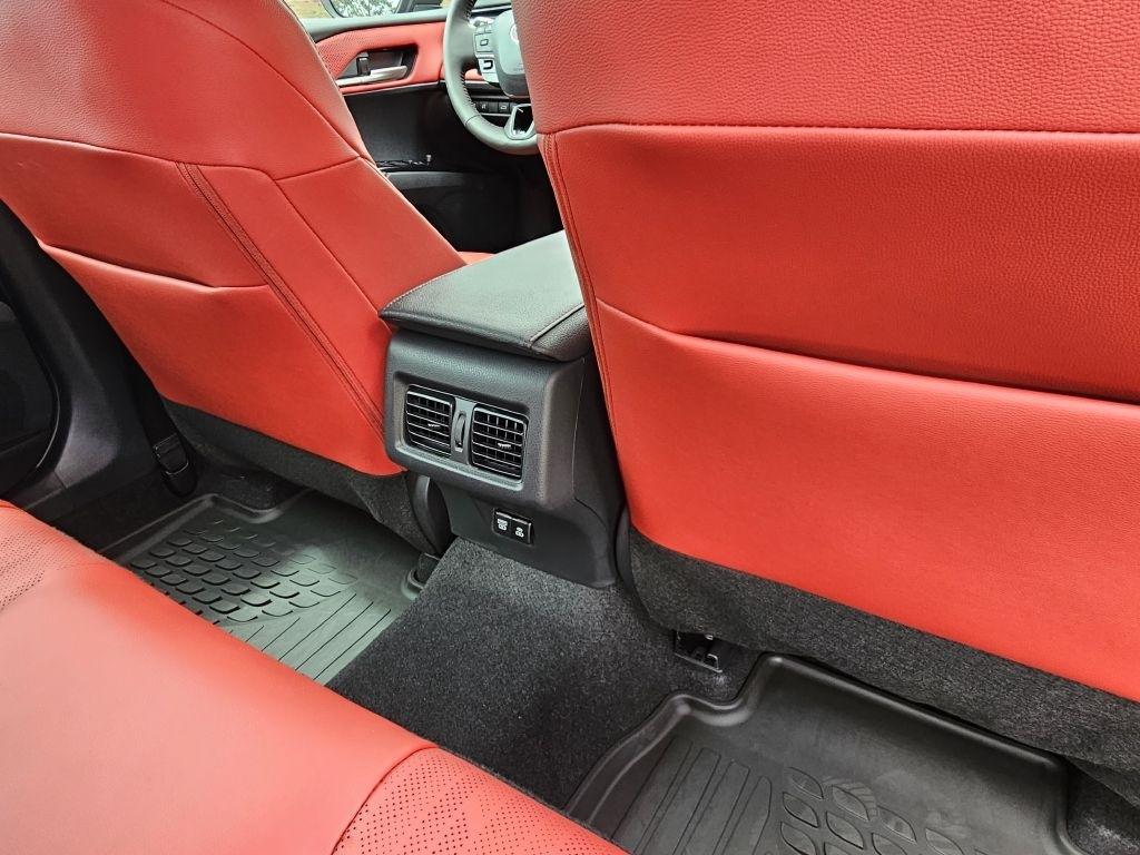 Toyota Camry Hybrid XSE 2026