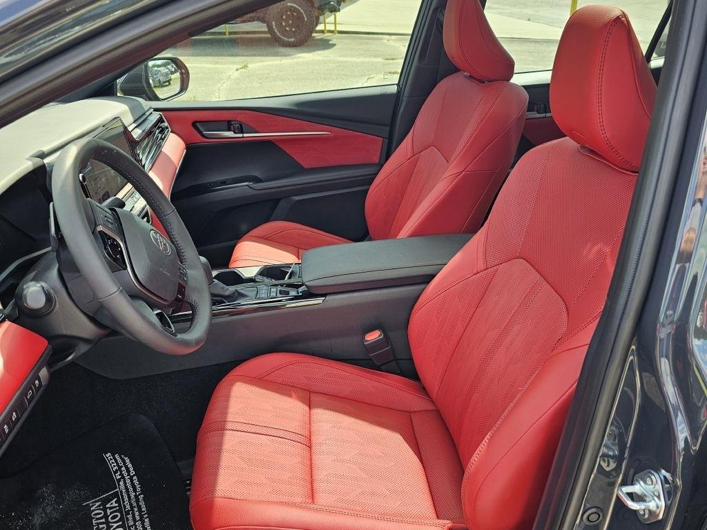 Toyota Camry Hybrid XSE 2026