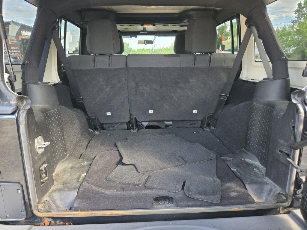 Jeep Wrangler Unlimited Sport 4WD 2012