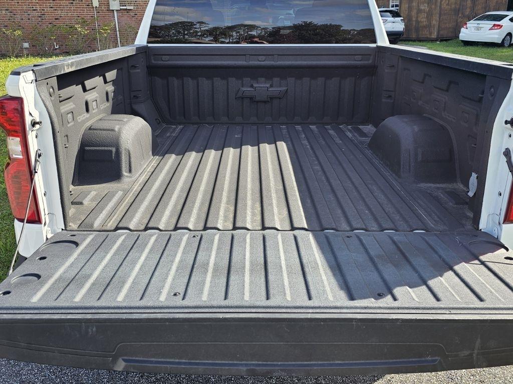 Chevrolet Silverado 1500 LT Crew Cab 2WD 2024