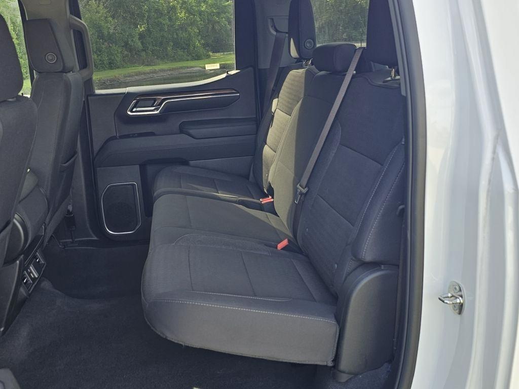 Chevrolet Silverado 1500 LT Crew Cab 2WD 2024