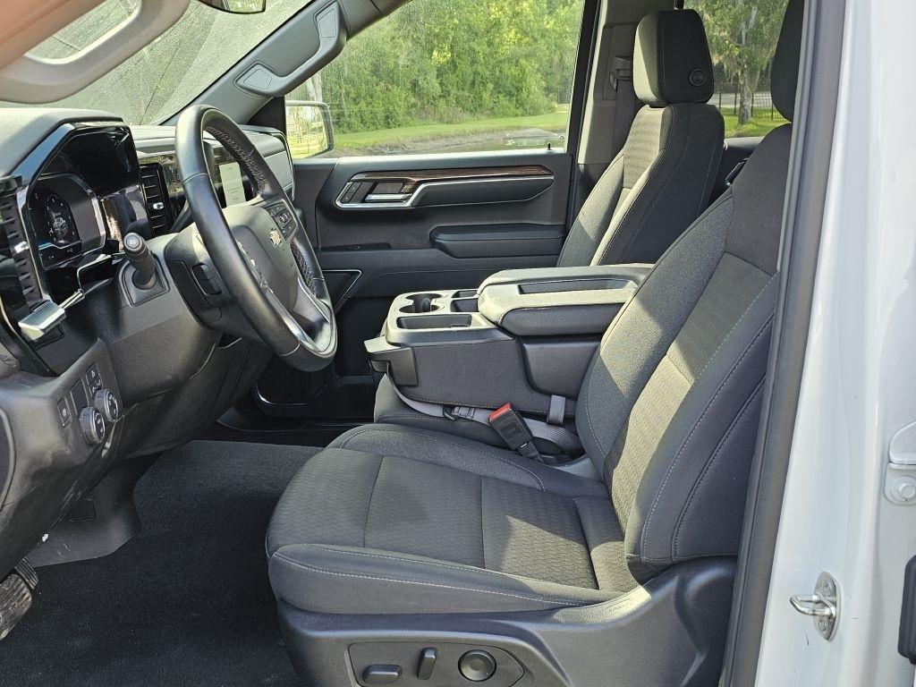 Chevrolet Silverado 1500 LT Crew Cab 2WD 2024