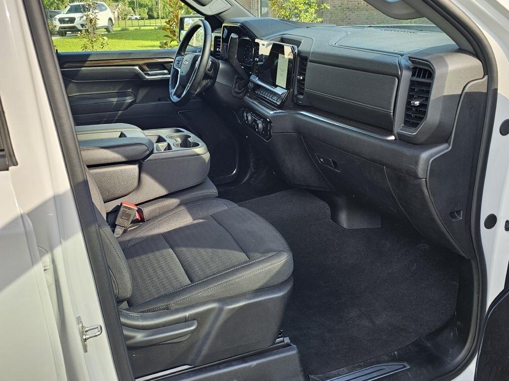 Chevrolet Silverado 1500 LT Crew Cab 2WD 2024