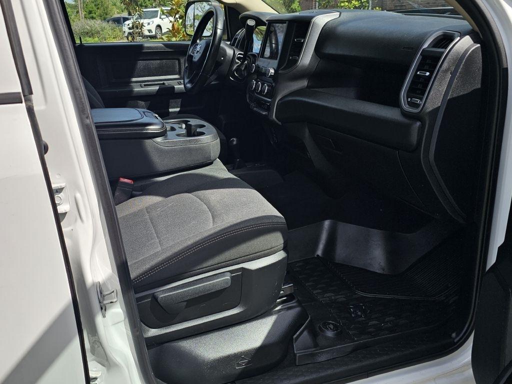 RAM 3500 Tradesman Crew Cab 4WD DRW 2020