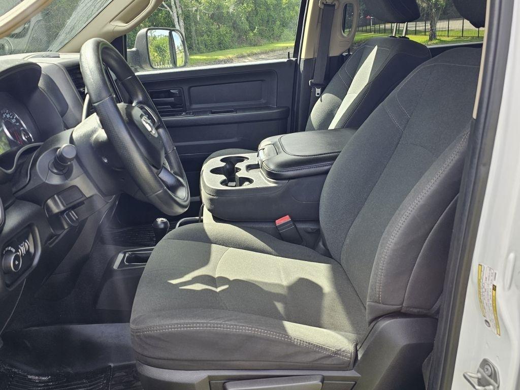 RAM 3500 Tradesman Crew Cab 4WD DRW 2020