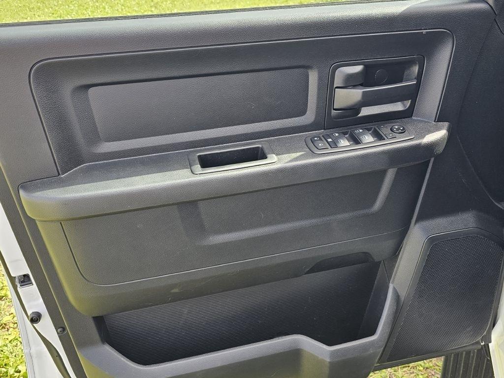 RAM 3500 Tradesman Crew Cab 4WD DRW 2020