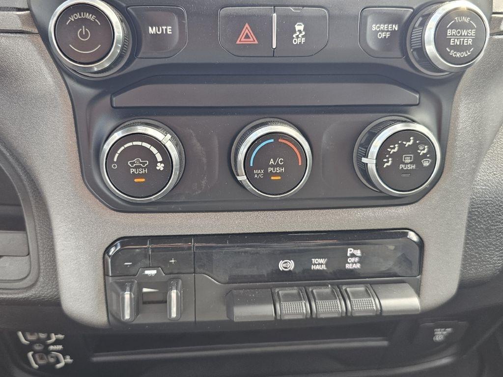RAM 3500 Tradesman Crew Cab 4WD DRW 2020