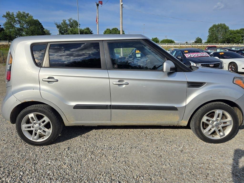 Kia Soul + 2011