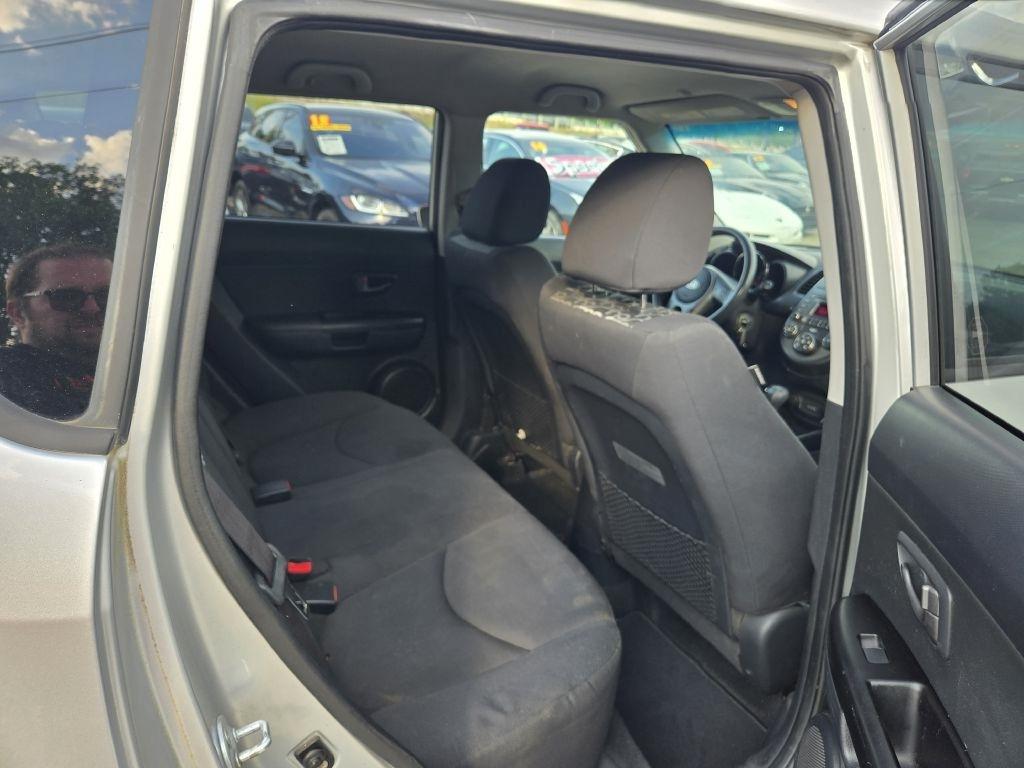 Kia Soul + 2011