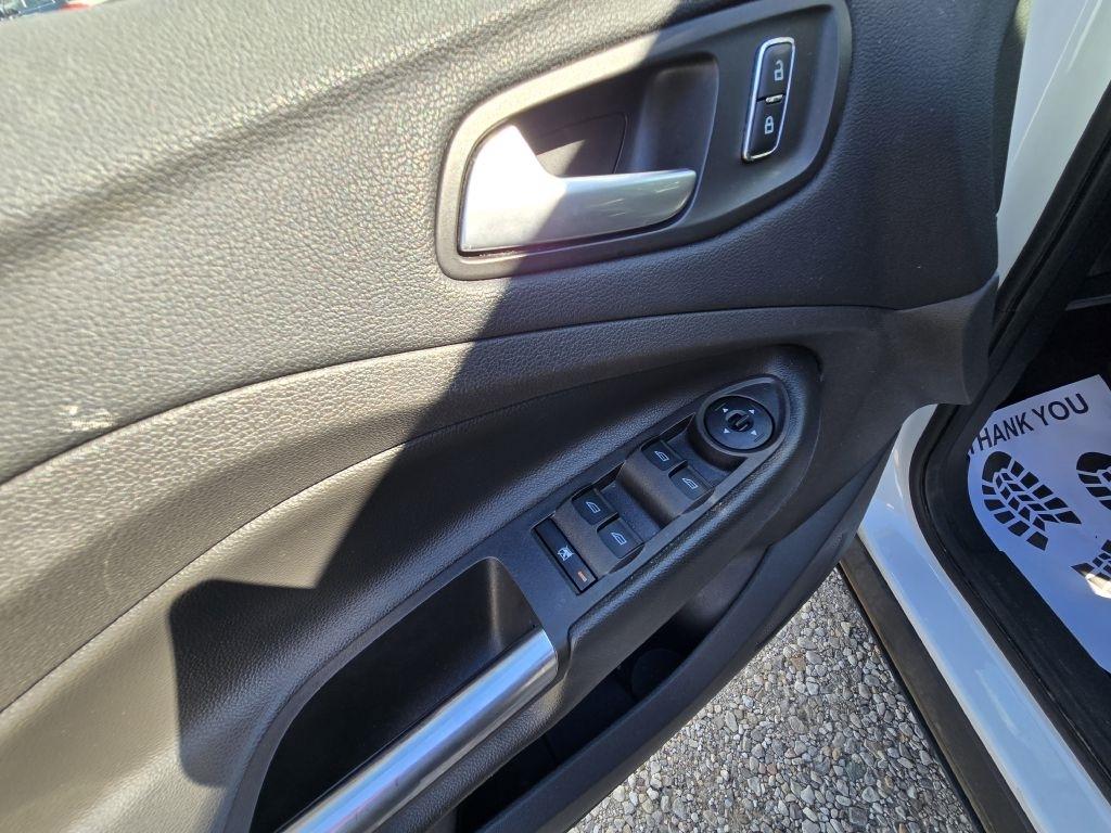 Ford Escape SE FWD 2016