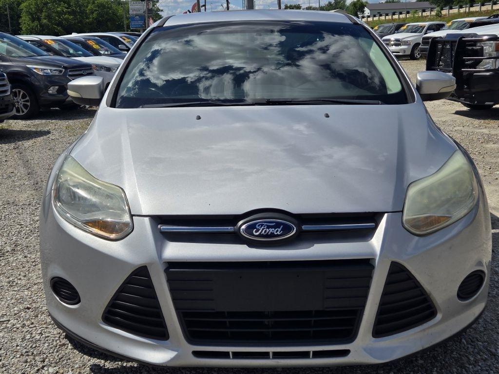 Ford Focus SE Sedan 2014