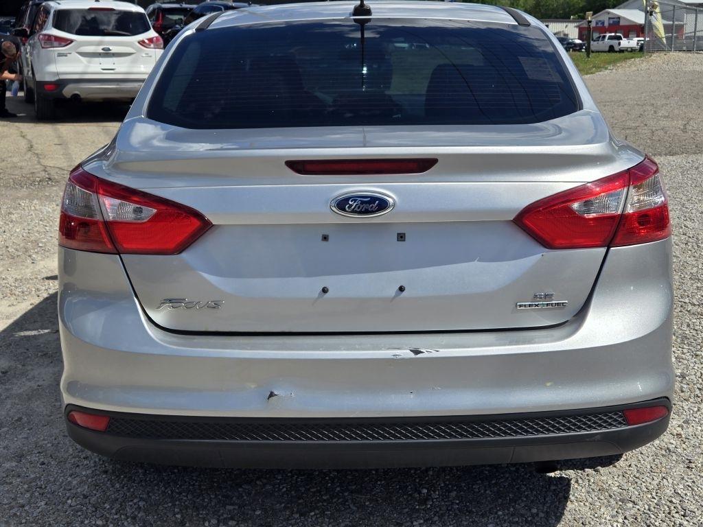 Ford Focus SE Sedan 2014