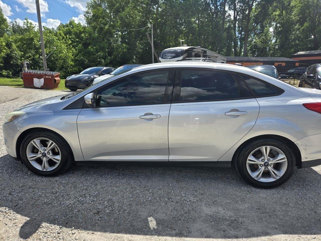 Ford Focus SE Sedan 2014