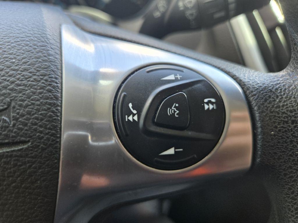 Ford Focus SE Sedan 2014
