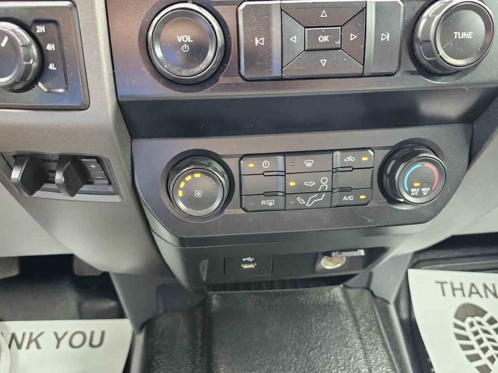 Ford F-250 SD Platinum Crew Cab 4WD 2022