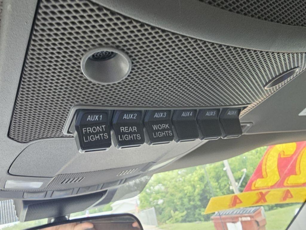 Ford F-250 SD Platinum Crew Cab 4WD 2022