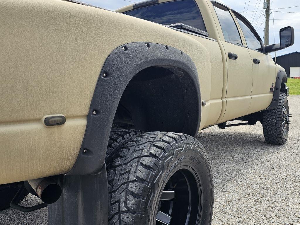 Dodge Ram 3500 ST Quad Cab Long Bed 4WD DRW 2003