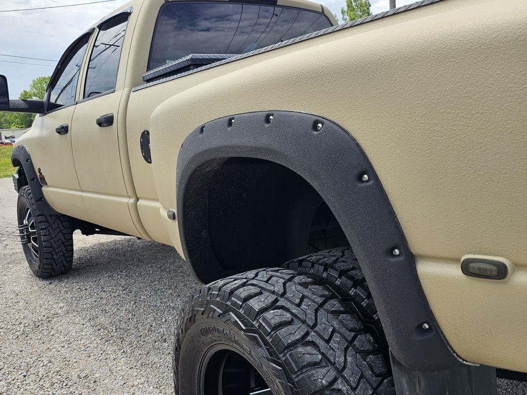 Dodge Ram 3500 ST Quad Cab Long Bed 4WD DRW 2003