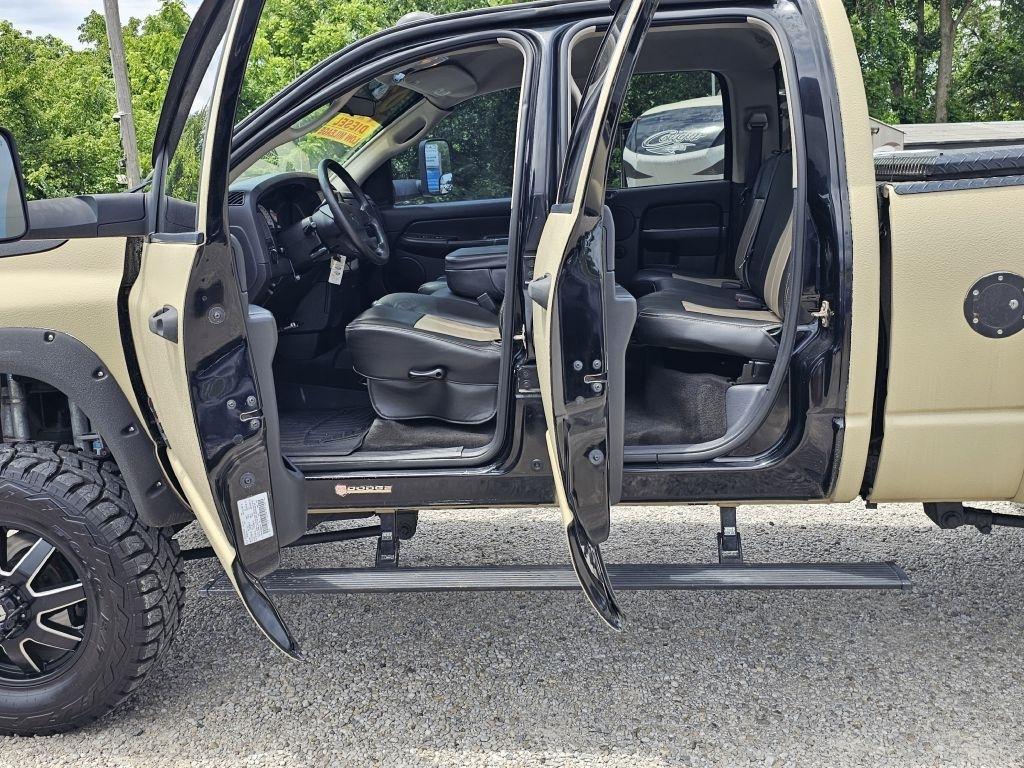 Dodge Ram 3500 ST Quad Cab Long Bed 4WD DRW 2003