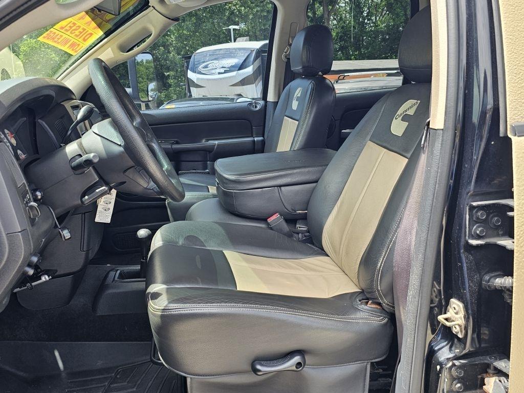 Dodge Ram 3500 ST Quad Cab Long Bed 4WD DRW 2003