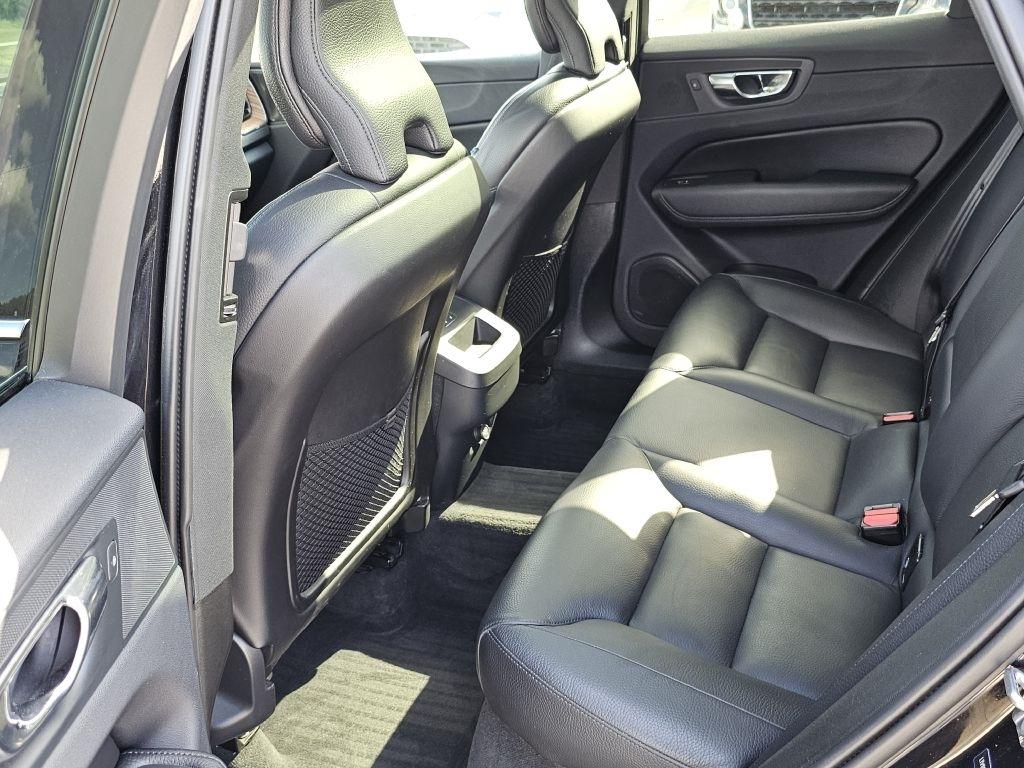 Volvo XC60 T5 Momentum AWD 2019