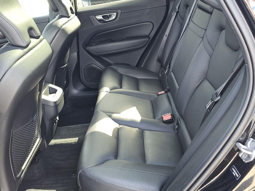 Volvo XC60 T5 Momentum AWD 2019