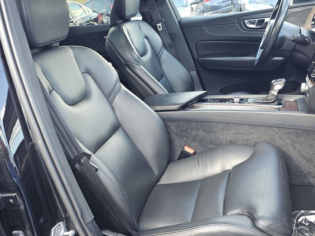 Volvo XC60 T5 Momentum AWD 2019