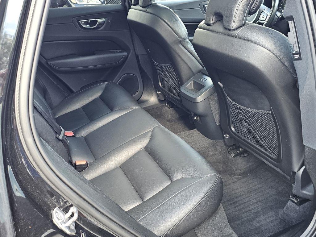 Volvo XC60 T5 Momentum AWD 2019