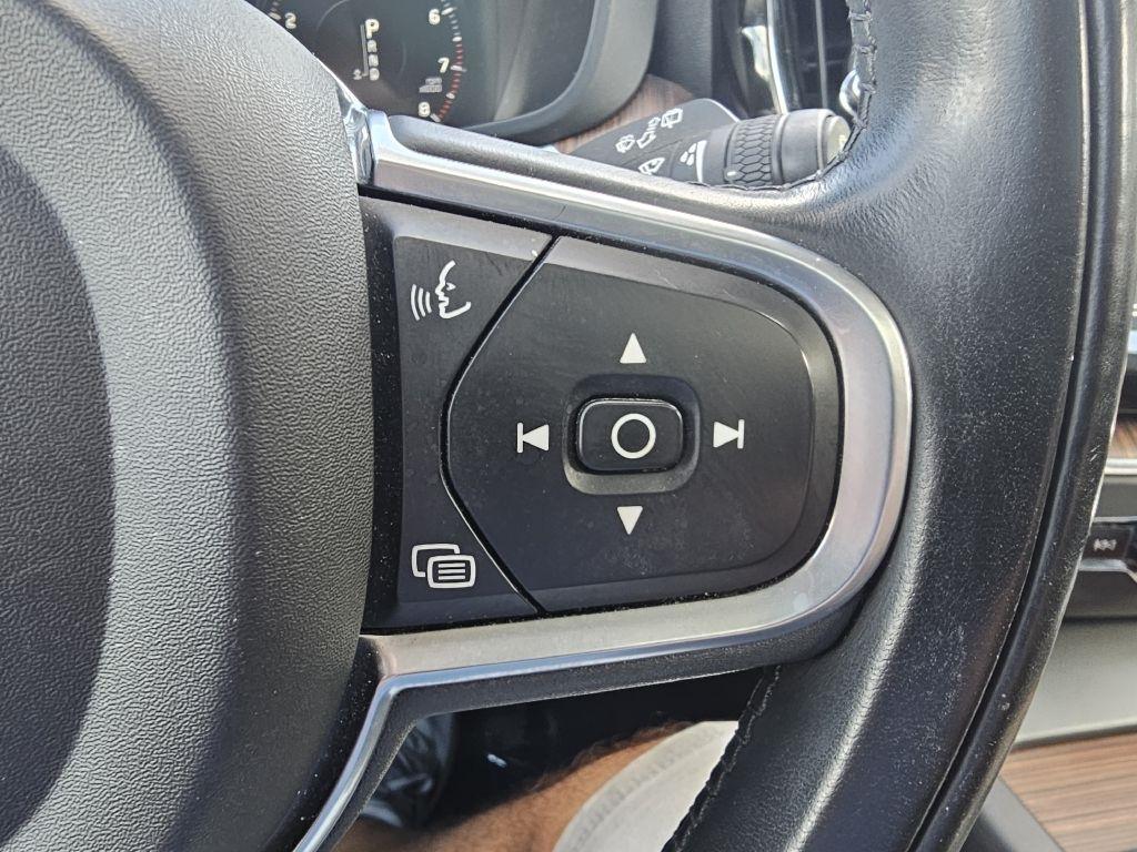 Volvo XC60 T5 Momentum AWD 2019