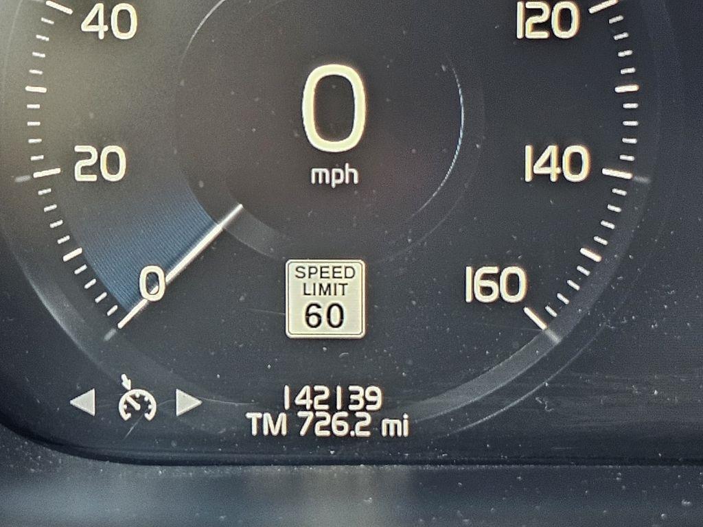 Volvo XC60 T5 Momentum AWD 2019