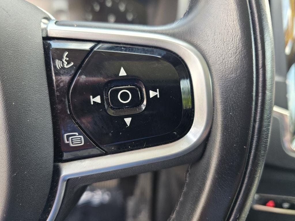 Volvo XC90 T6 Momentum AWD 2020