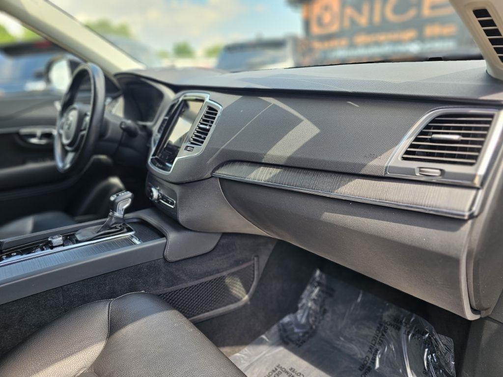Volvo XC90 T6 Momentum AWD 2020