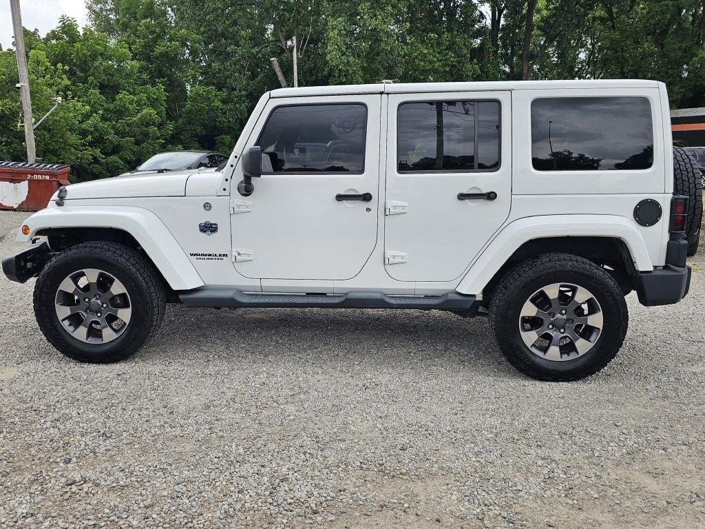 Jeep Wrangler Unlimited Sahara 4WD 2012