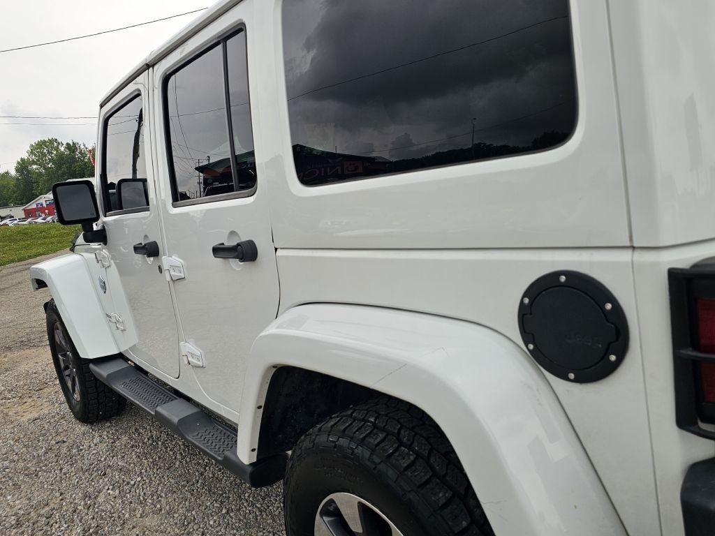 Jeep Wrangler Unlimited Sahara 4WD 2012