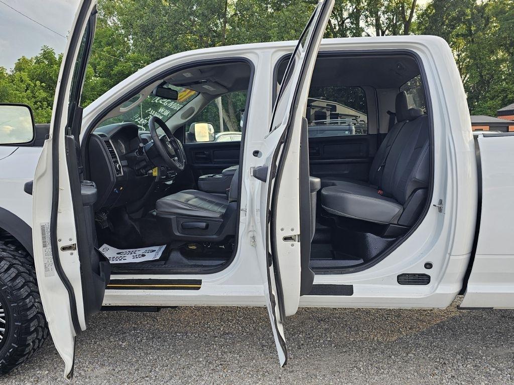 RAM 2500 Tradesman Crew Cab LWB 2WD 2016