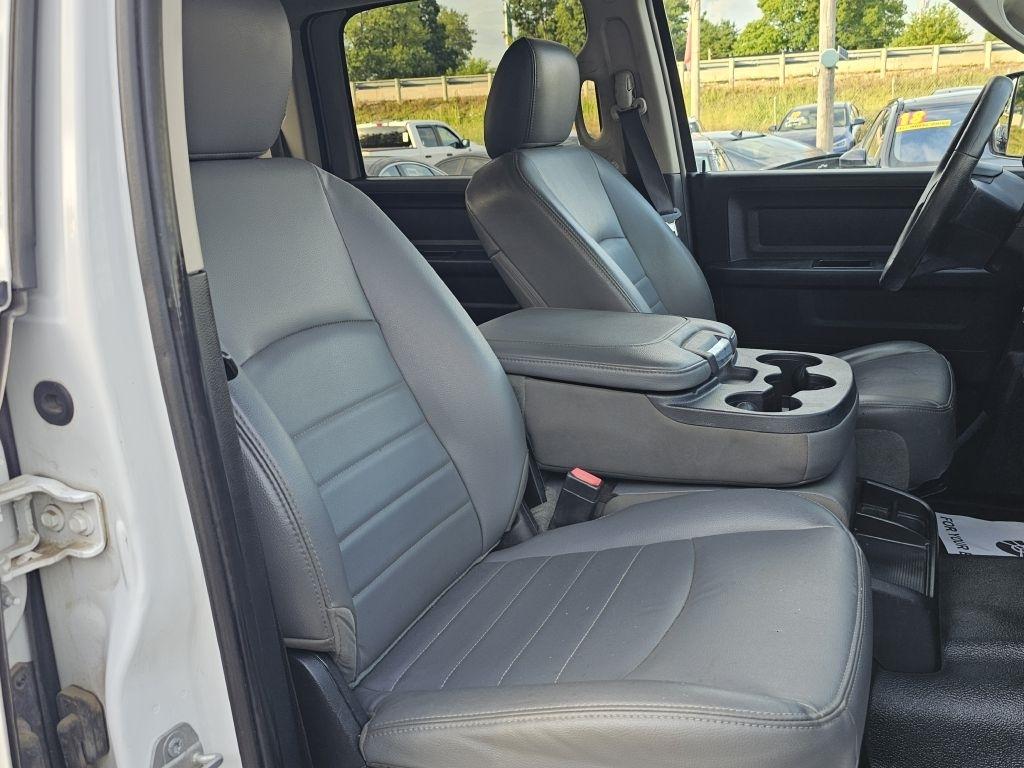 RAM 2500 Tradesman Crew Cab LWB 2WD 2016