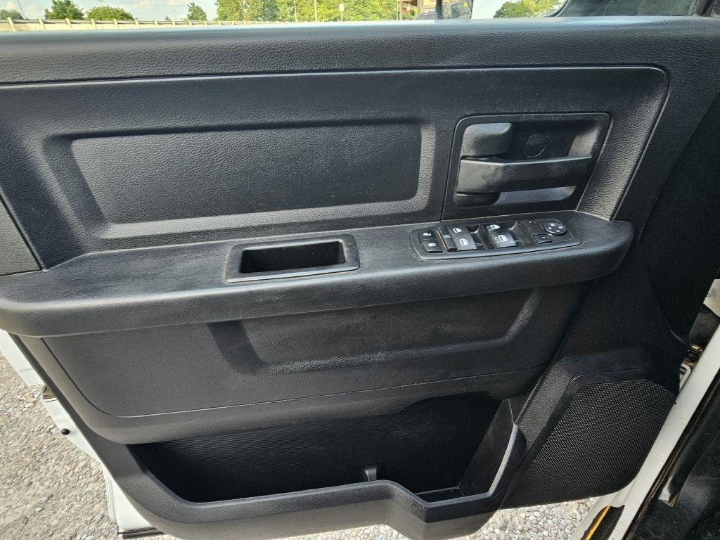 RAM 2500 Tradesman Crew Cab LWB 2WD 2016