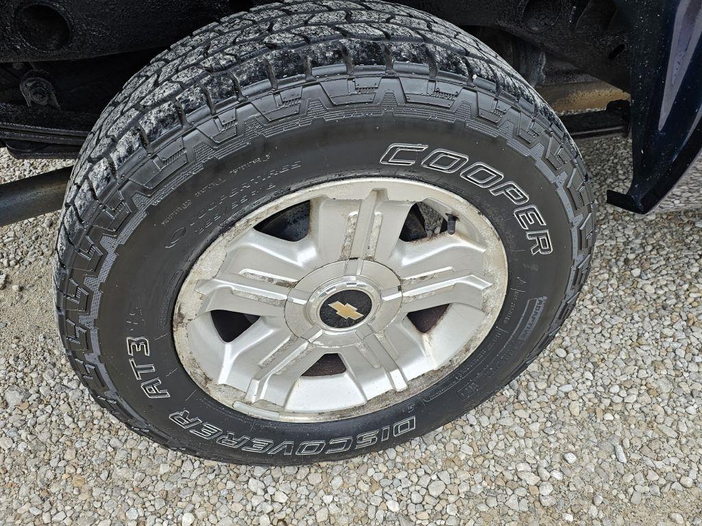 Chevrolet Silverado 1500 LT Crew Cab 4WD 2012