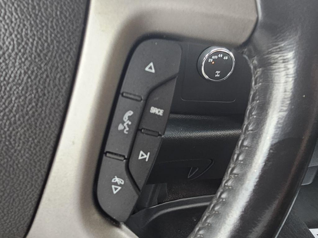 Chevrolet Silverado 1500 LT Crew Cab 4WD 2012