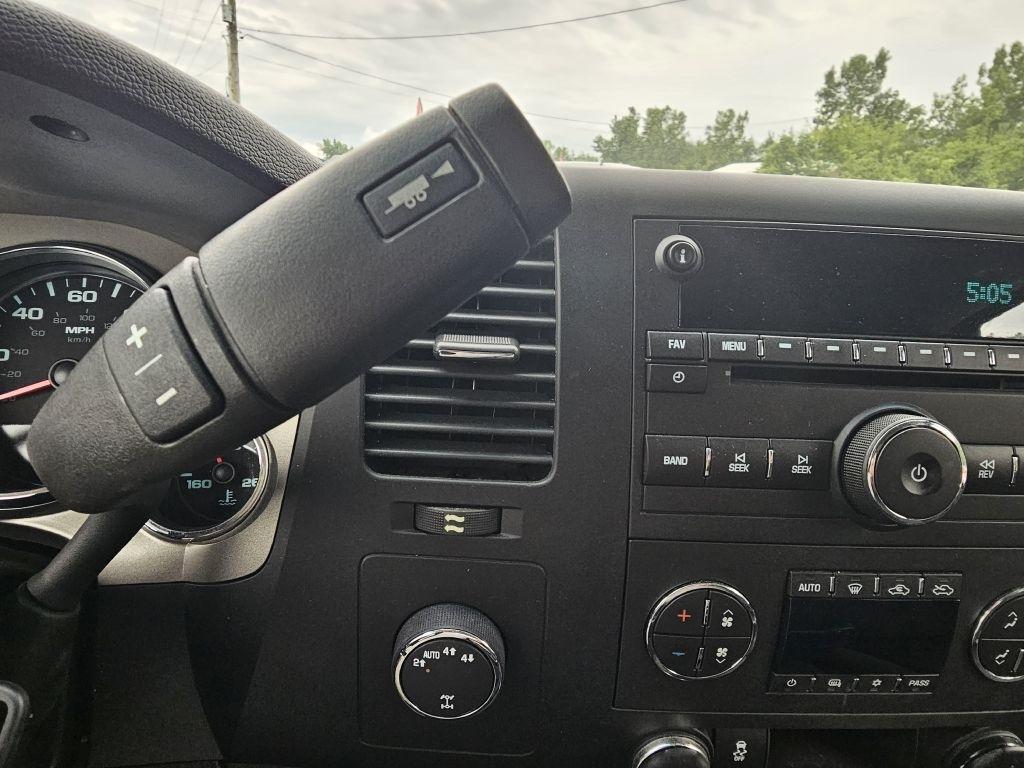 Chevrolet Silverado 1500 LT Crew Cab 4WD 2012