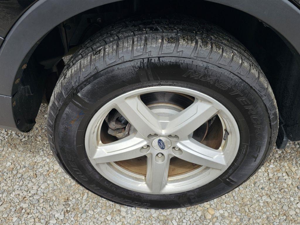 Ford Explorer Base 4WD 2019