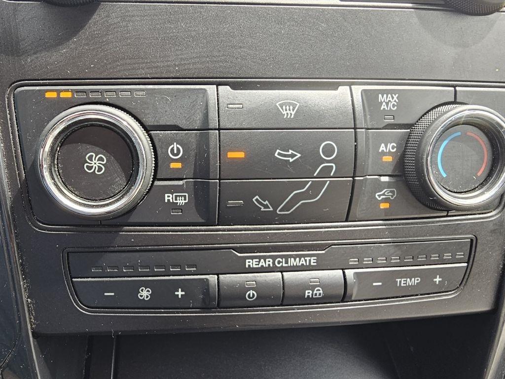 Ford Explorer Base 4WD 2019