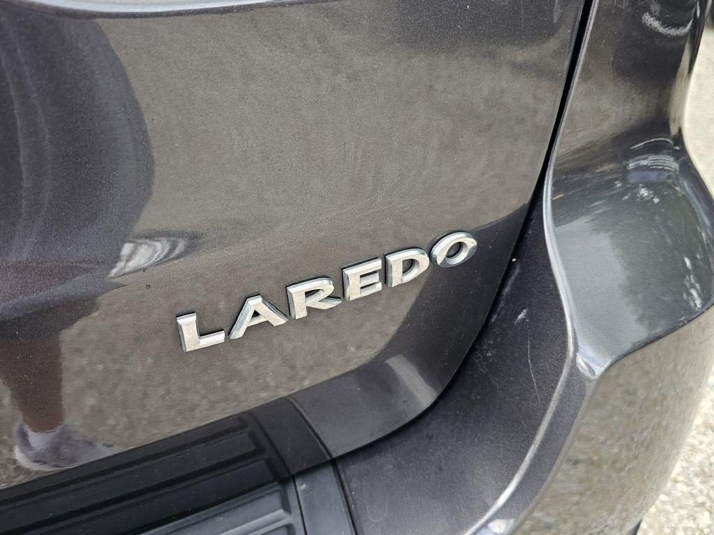 Jeep Grand Cherokee Laredo 4WD 2017